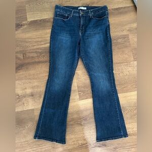 Women’s Levi Strauss Signature Gold Totally Shaping Bootcut Dark Denim Jeans 32